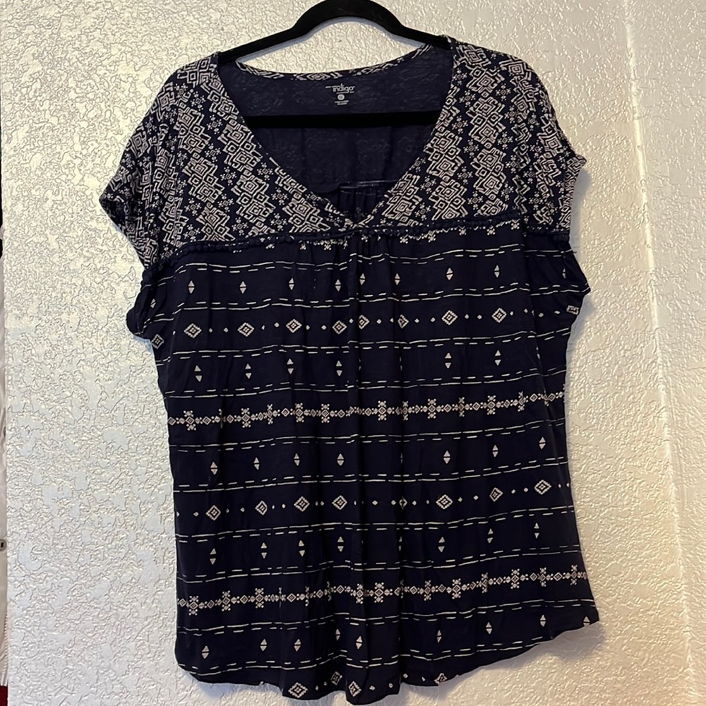 Great Northwest Indigo v neck 60% cotton 40% modal 1X Navy/cream design
